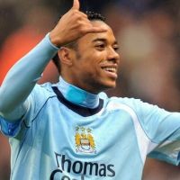 Robinho Nantikan Derby Manchester