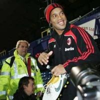 Gelaran Istimewa di Fratton Park