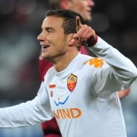 Menang Atas Cluj, Roma Cuma Hoki