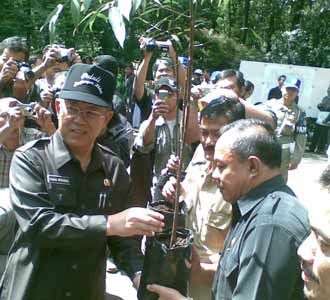 Pemkot Bandung Tanam 2.300 pohon