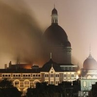 Bursa India Kembai Dibuka Setelah Serangan Teroris