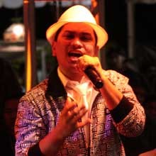 Tompi Nyanyikan Lagu ST12 di Pentas JakJazz