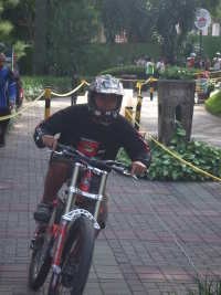 Biar Mahal, Olahraga Sepeda Ekstrim Tetap Digemari