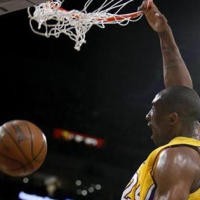 Bryant Bawa Lakers Atasi Mavs