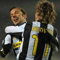 Gasak Reggina 4-0, Juve ke Posisi Dua