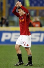 Totti Menangkan Roma