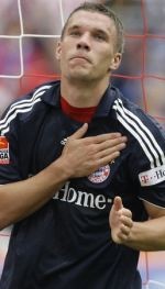 Podolski Bintang Setelah Robinho?