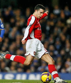 Van Persie Antar Arsenal Tekuk Chelsea