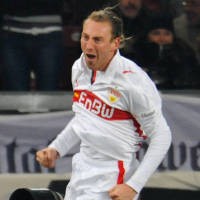 Debut, Babbel Menangkan Stuttgart