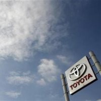 Toyota Kurangi Bagi-bagi Bonus