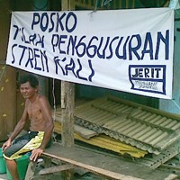 Tolak Digusur, Warga Stren Kali Jagir Dukung Renovasi