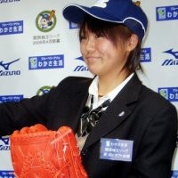 Siswi SMU Gabung Tim Baseball Profesional