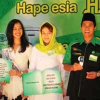 Ponsel Esia Hidayah Terjual 140 Ribu Unit