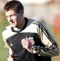 Neville, Giggs dan Terry Bikin Gerrard Iri