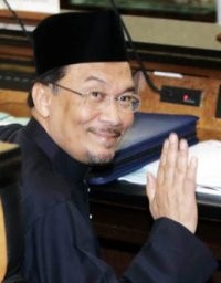 Anwar Ibrahim: Jika Atas Nama Islam, Ini Tidak Bantu Islam