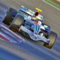 Bukan Karena Krisis Global Semata