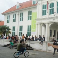 Konvoi Bareng Skutik di Fatahillah