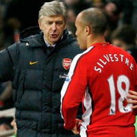 Arsenal Pakai Rem Tangan 