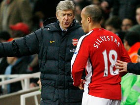 Arsenal Pakai Rem Tangan 