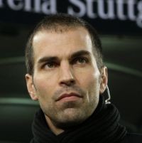 Stuttgart Naik, Bremen Turun 