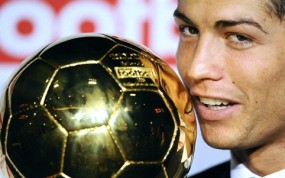 Genggam Bola Emas, Ronaldo Sensitif