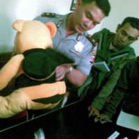 Putaw Disimpan di Pantat Winnie The Pooh