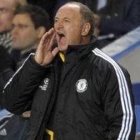 Scolari Tak Jadi Pulang ke Brasil