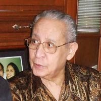 SBY Pimpin Pemakaman Ali Alatas di TMP Kalibata