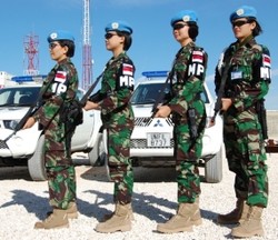 Si Cantik Berseragam Loreng