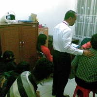 Diduga Jadi Pemijat Plus, 8 ABG Diboyong Polisi