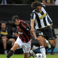 Duel Alot Dua Raksasa