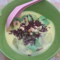 Pisang Ijo Bermandikan Vla