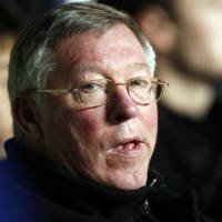 Laga Ketat di White Hart Lane