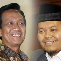 Sultan-Hidayat Nur Wahid Bertemu di Festival Wayang