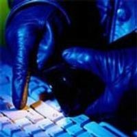 Jangan Percayai Siapapun di Internet
