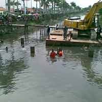 Posisi Korban ke-2 Berdiri Dijepit Reruntuhan, SAR Kewalahan