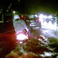 Hujan 2 Jam, Sejumlah Kawasan di Surabaya Direndam Air 