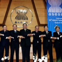  Hening Cipta 1 Menit untuk Ali Alatas dari Asean