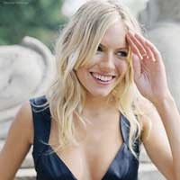 Sienna Miller Segera Eksis di Dunia Fesyen