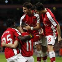 Liverpool & Arsenal Tak Akan Juara
