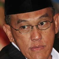 Ical Pimpin Simulasi Penanggulangan Flu Burung di Asrama Militer