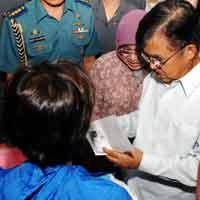 JK Kunjungi Pasien Gakin di RSCM