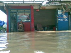 Masyarakat Minta Pemerintah Bangun Tanggul dan Danau Buatan