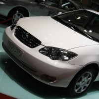 China Produksi Massal Mobil Hybrid