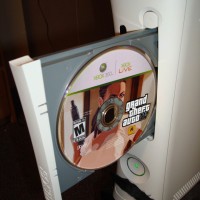 Sudah Tahu Merusak, Microsoft Tetap Jual Xbox?