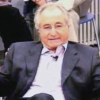 Madoff dan Tipu-tipu Investasi ala Skema Ponzi