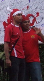 Plus Minus Merah-Putih di Mata Fans