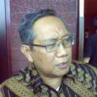 Pembangunan Pabrik Kimia Farma Ditangguhkan