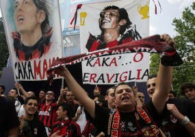 Rossoneri Diprotes Milanisti