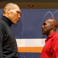  Valuev Cuma Kalah Tua